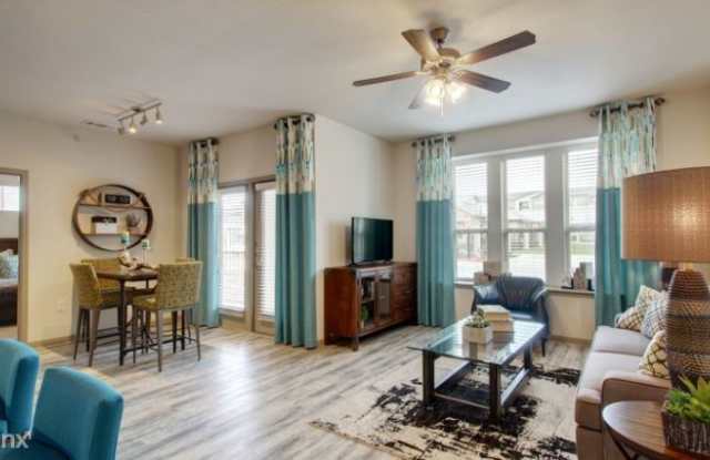 2130 Falcon Village Ln A-913 Gallery 3