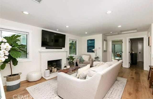 506 Poinsettia Avenue Gallery 3