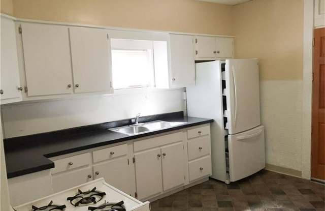 211 Bessemer AveApt 1 - 211 Bessemer Avenue, East Pittsburgh, PA 15112