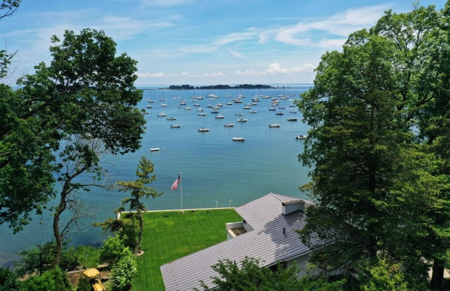 31 Bluff Avenue - 31 Bluff Avenue, Norwalk, CT 06853