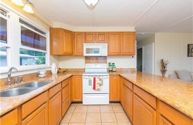 44-747 Kaneohe Bay Drive - 44-747 Kaneohe Bay Drive, Kaneohe, HI 96744