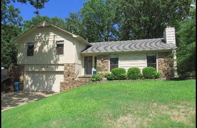 11913 St Charles Blvd - 11913 Saint Charles Boulevard, Little Rock, AR 72211