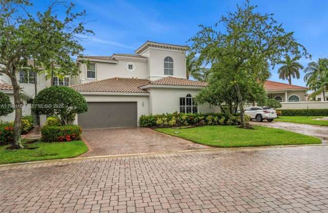 896 W Spinnaker Dr W photos photos