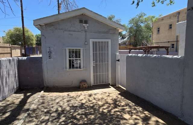 106 Mesa Street Southeast Gallery 1