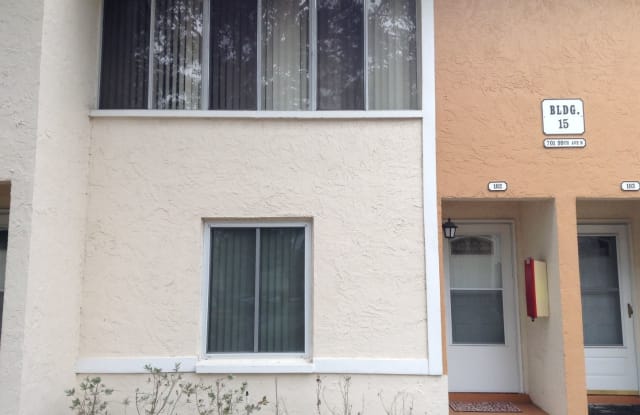 701 99TH AVE NORTH BLDG #15, UNIT #102 Gallery 2