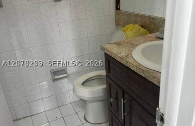 5924 W 21st Ct Gallery 4