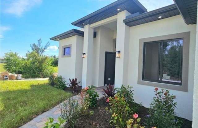 1132 NW 28TH Avenue photos photos