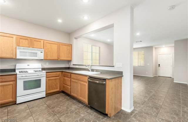 1274 Willow Village Avenue - 1274 Willow Village Avenue, Paradise, NV 89183