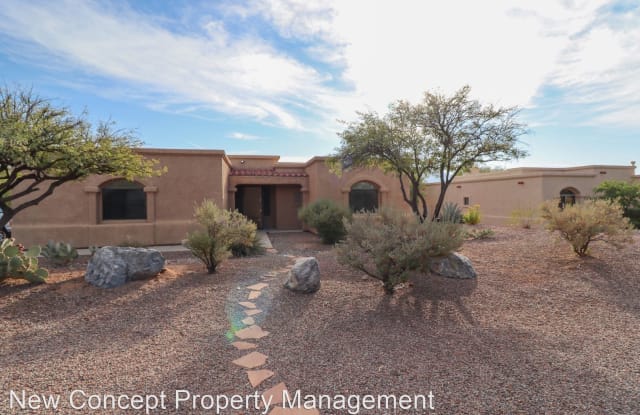 1825 W Corte Tulipan - 1825 West Corte Tulipan, Oro Valley, AZ 85737