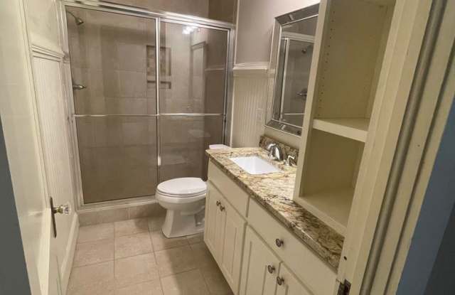 Charming Cottage in the Heart of Downtown Gainesville Gallery 4
