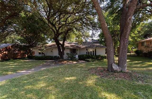 828 Clear Fork Drive - 828 Clear Fork Drive, Dallas, TX 75232
