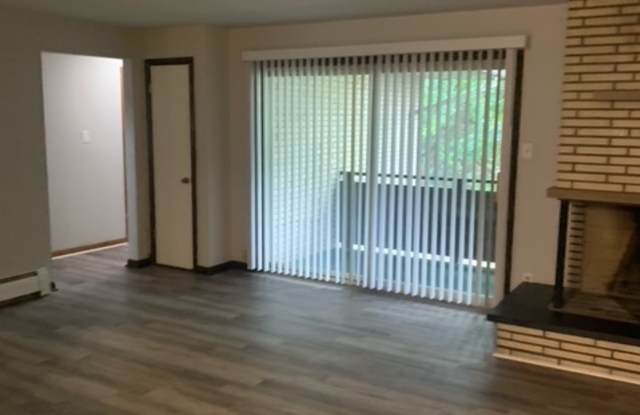 2651 W 127th Burr Oak Ave - 3J - 2651 West 127th Street, Alsip, IL 60803