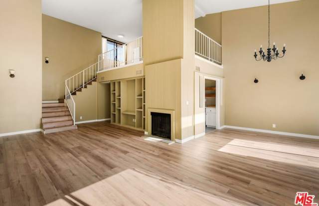 1944 Glendon Ave unit: 309 Gallery 2