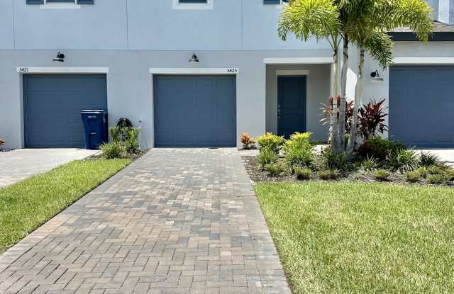 5425 Tripoli Drive photos photos