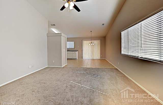 25726 W Saint Kateri Drive Gallery 2