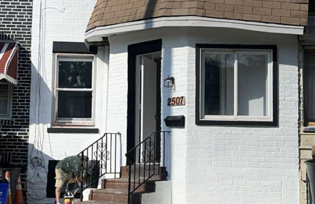 2507 S 68th Street photos photos