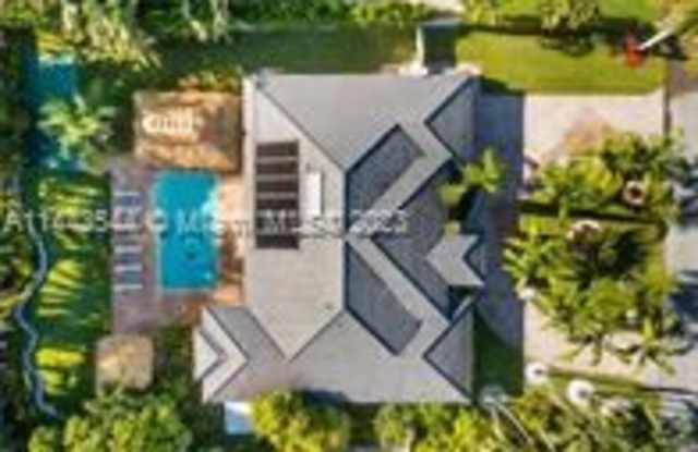 7790 SW 120 Gallery 4