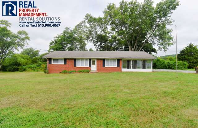Adorable 3 bd 1.5 ba home in Arrington! Washer/Dryer included! Gallery 1