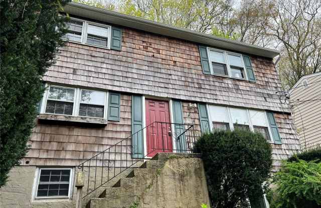 135 Waterside Avenue - 135 Waterside Avenue, Northport, NY 11768