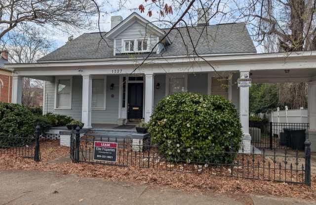 1327 Richland Street - A Gallery 2