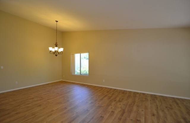 902 South Stilton Circle Gallery 2