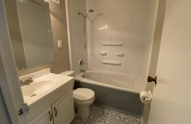 8510 East 93rd Terrace - 8510 East 93rd Terrace, Kansas City, MO 64138