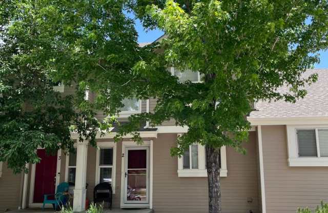 Great Townhome in Fort Collins - 6615 Desert Willow Way, Fort Collins, CO 80525