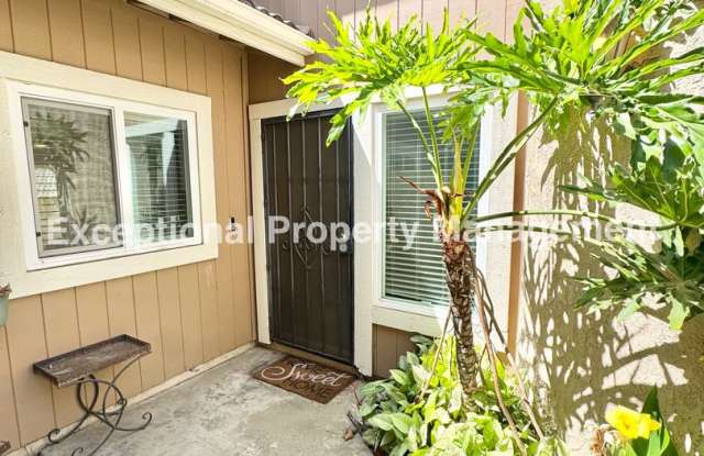 Ready to move in 3 bed 3 bath home Gallery 3