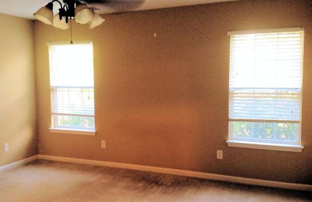 Freshly repainted, Cul-de-sac home close to Ft. Gordon Gate 6 photos photos