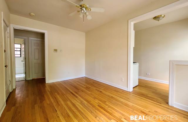 1201 W Wellington Ave photos photos