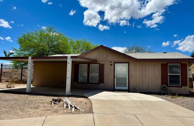 3-bed, 2-bath home in Tucson's Desert Vista Estates photos photos