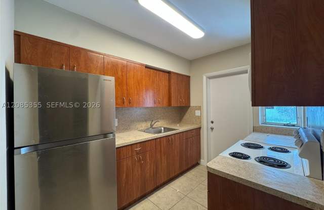 1320 NW 87th St photos photos