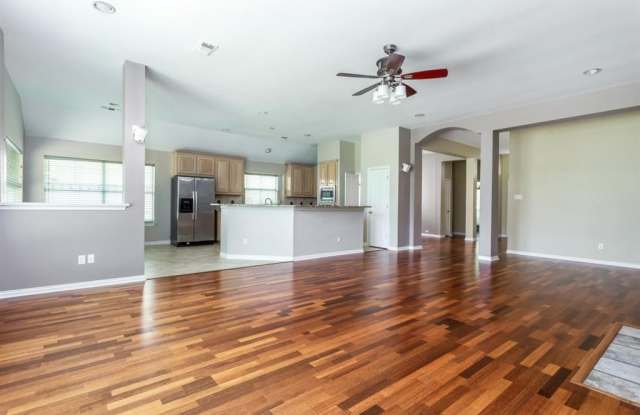 705 Greymoor Place Gallery 4