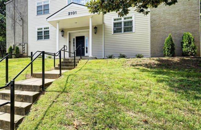 2101 Speed Avenue - 2101 Speed Avenue, Louisville, KY 40205