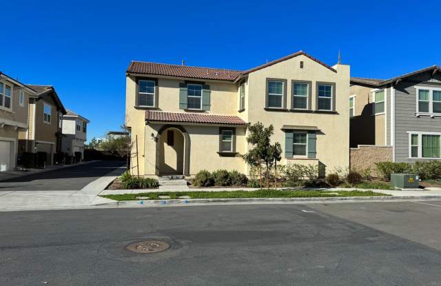 Beautiful 3 bed 2.5 bath Eastvale home for lease built in 2020 photos photos