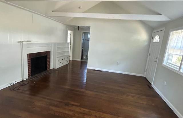 Dennisport 3 Bedroom Ranch Gallery 4