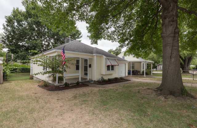 Beautiful 2 Bedroom, 1 Bath Home Coming Soon! photos photos
