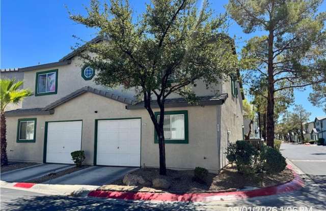 2-Bedroom Townhome with Courtyard & 1-Car Garage photos photos