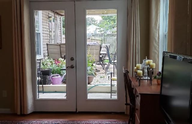1801 Stonegate ave - 1801 Stonegate Avenue, Crofton, MD 21114