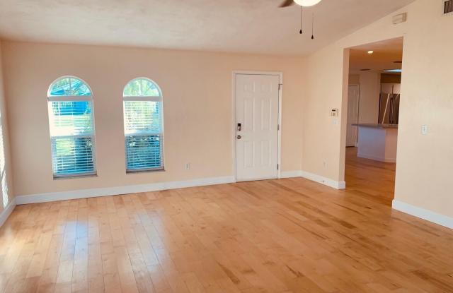 4585 Terrace Village Drive Gallery 3