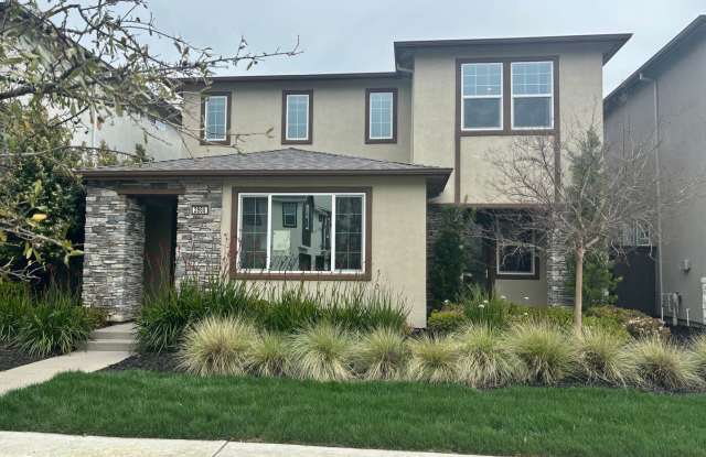 3/3 w/HUGE BONUS (Natomas) - 180K in upgrades! PLEASE REFERENCE AD FOR VIEWINGS! photos photos