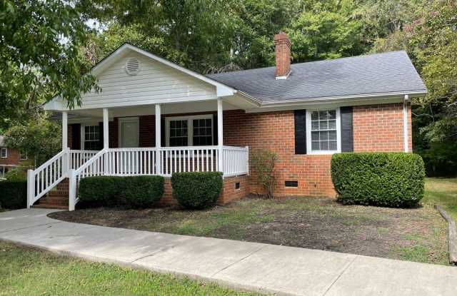 3 BED, 2 BATH BRICK HOME LOCATED IN FRANKLINVILLE! photos photos