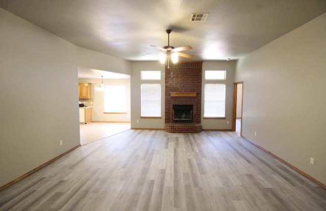 620 Eastview Dr Gallery 3