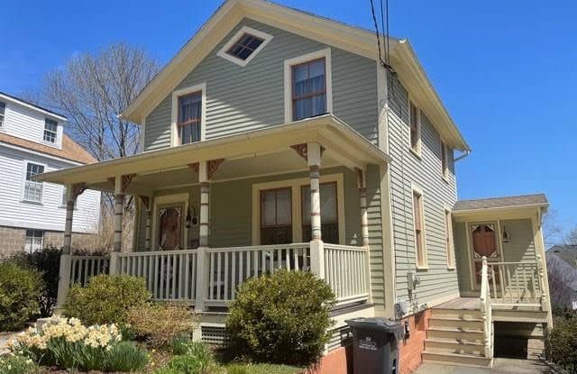 10 Latham Street - 10 Latham Street, Groton, CT 06340