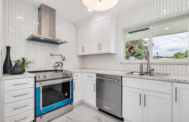 331 Tequesta Drive - 331 Tequesta Drive, Tequesta, FL 33469