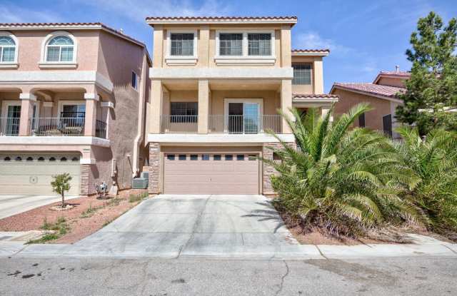 Like-New 3-Story Home | 4 Bedrooms + Bonus Room photos photos