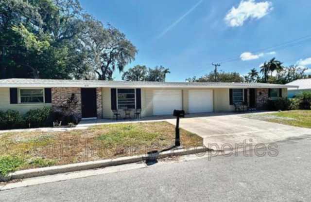 621 21st Street West - 621 21st Street West, Bradenton, FL 34205