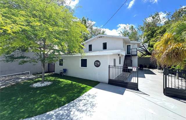 174 NE 55th St photos photos