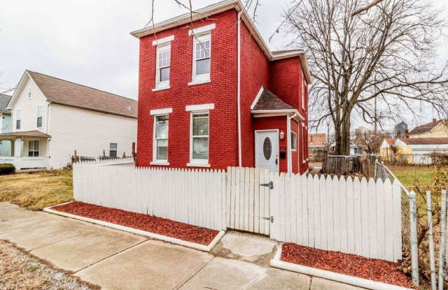Beautifully Renovated Brick Home in East Franklinton Arts District - Walk to the Best of Columbus! photos photos