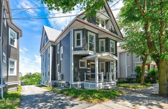 285 Medford St unit: 2 photos photos